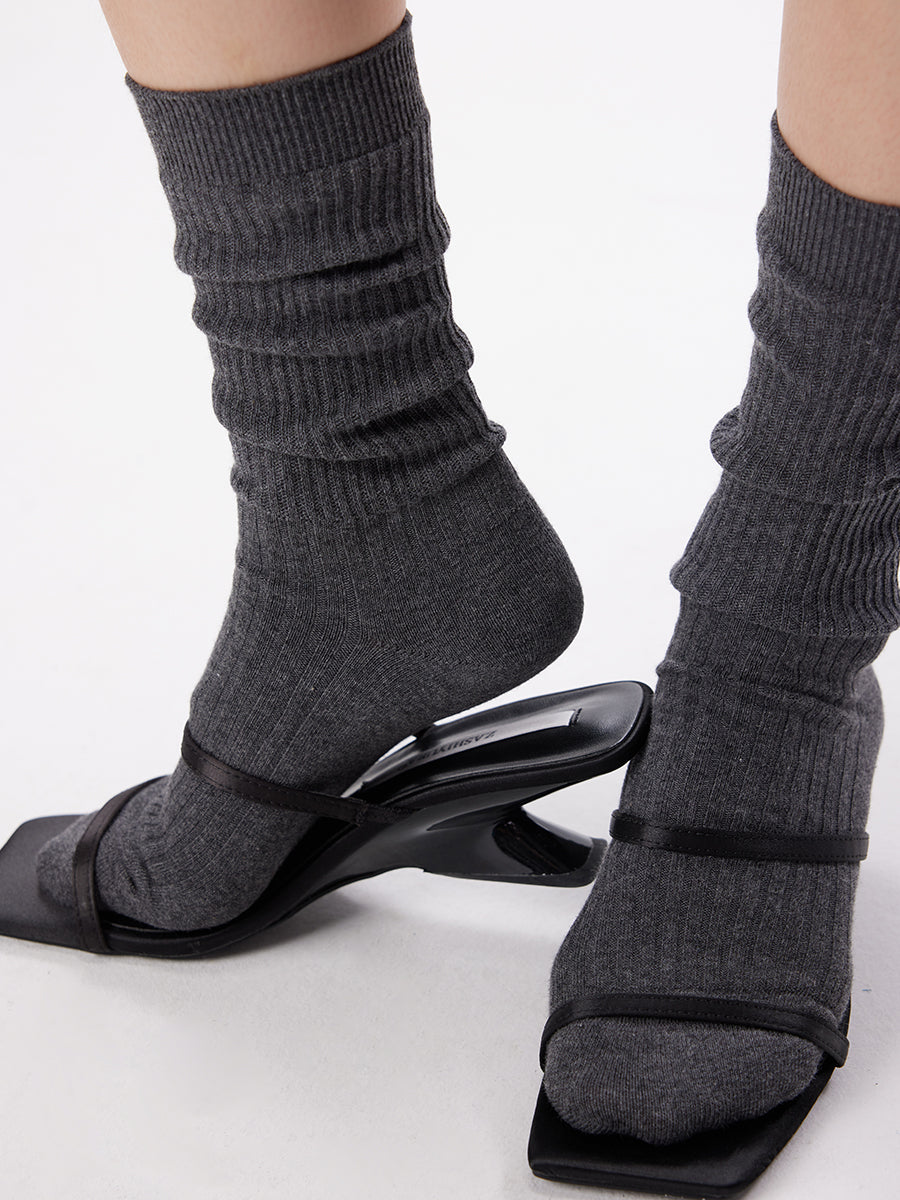 Classic Ribbed Crew Socks