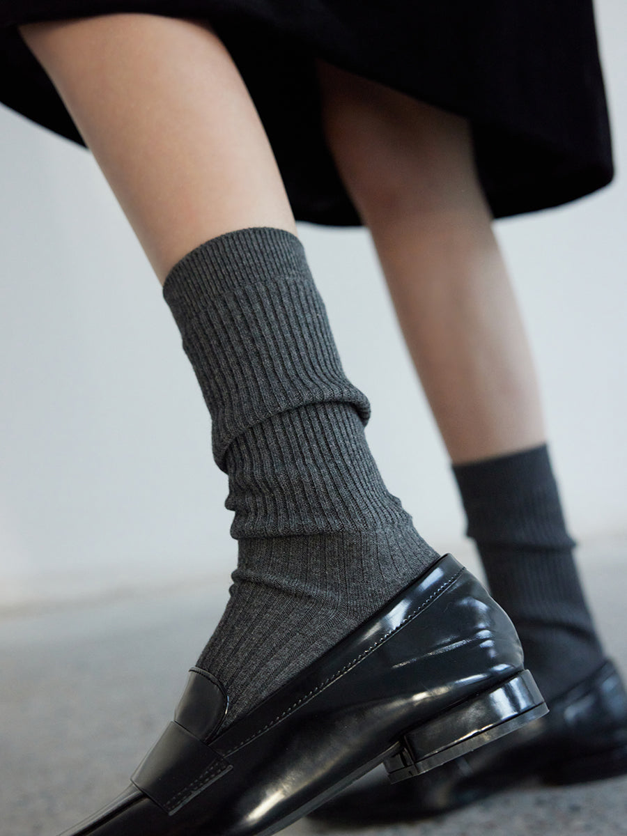 Classic Ribbed Crew Socks