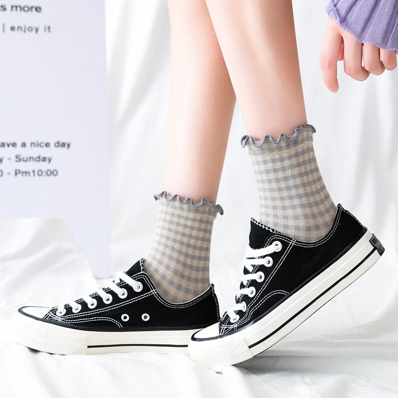 Ruffle Check Quarter Socks For Women