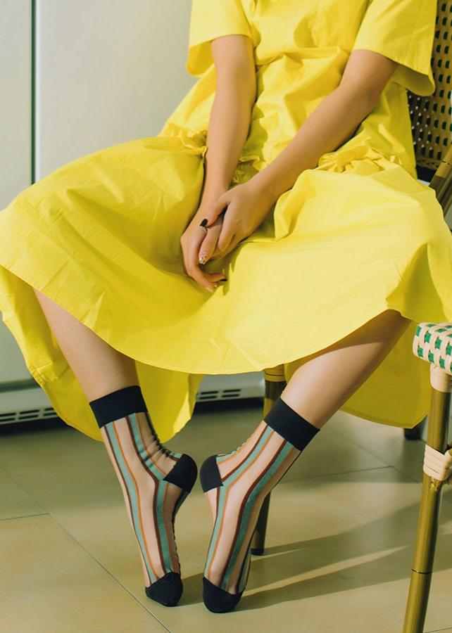 Bold Stripe Sheer Crew Socks