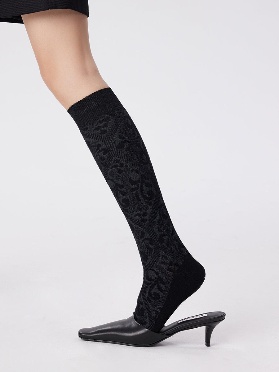 Baroque Pattern Knit Knee High Socks
