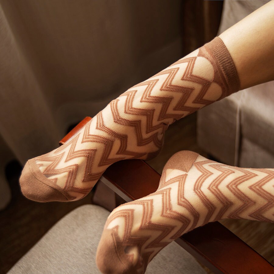 Zigzag Sheer Crew Socks - SH2442