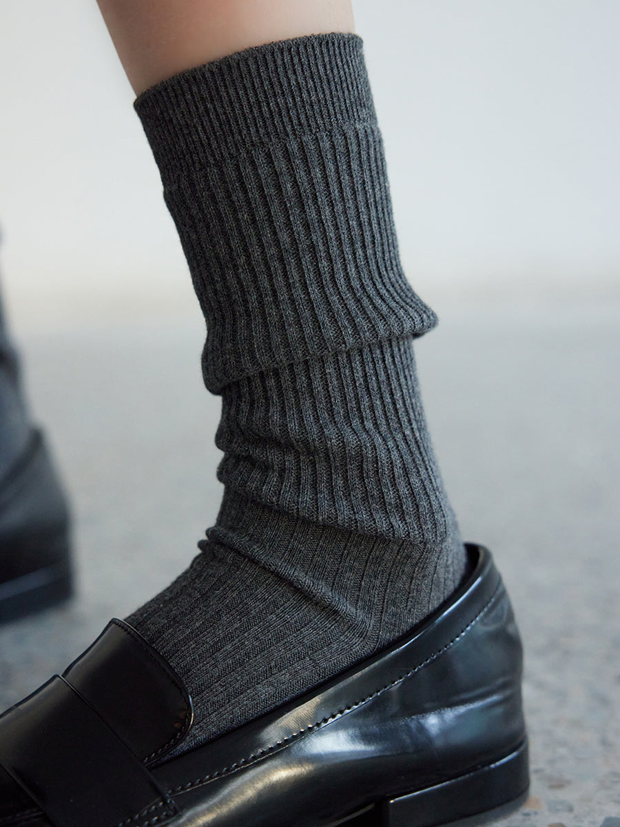 Classic Ribbed Crew Socks