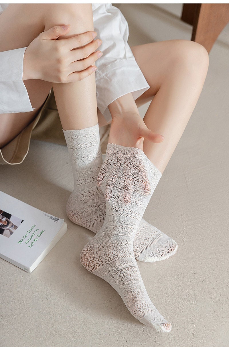 Lace Pointelle Slouch Quarter Socks For Women