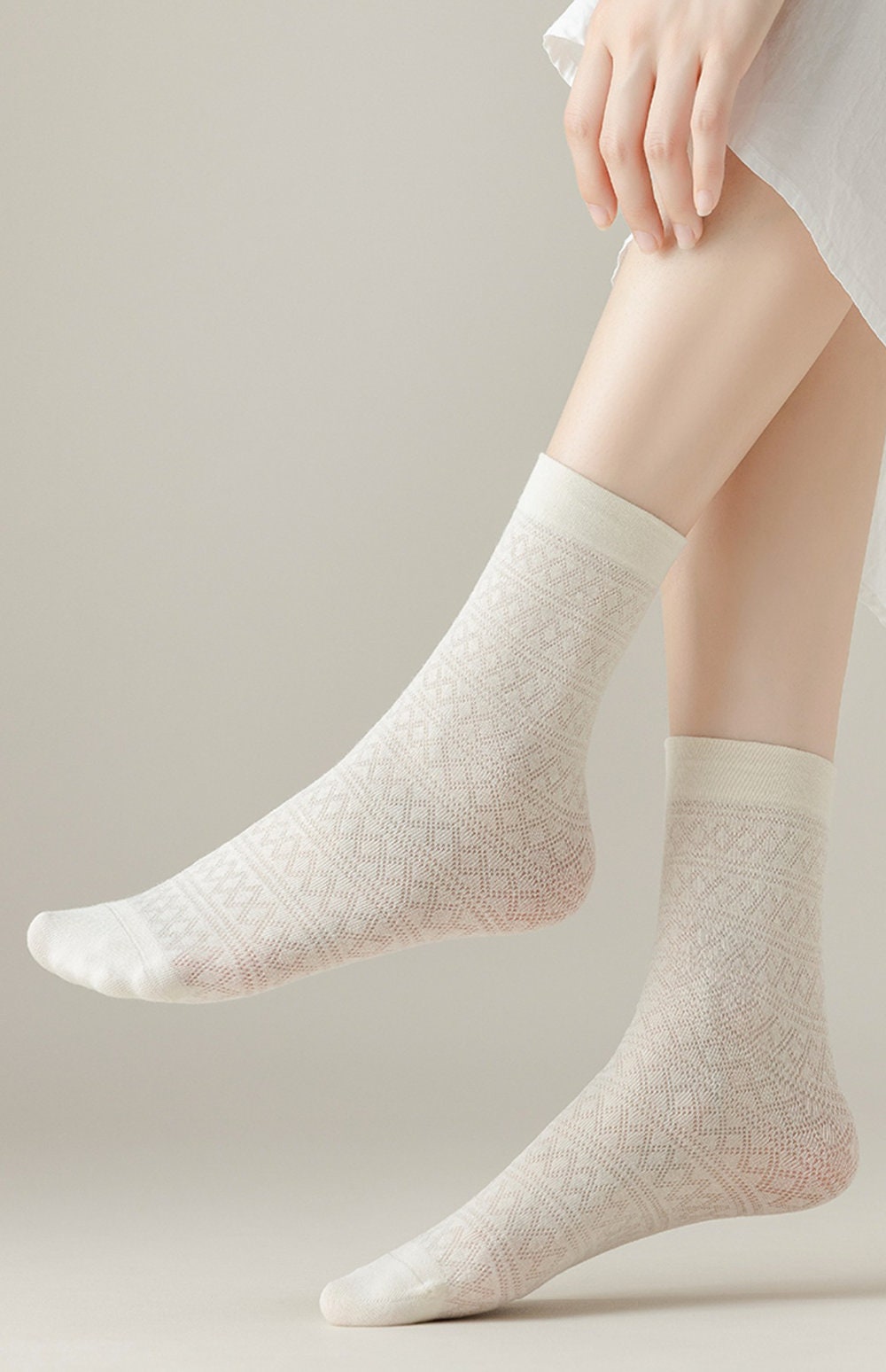 Pointelle Quarter Socks For Women
