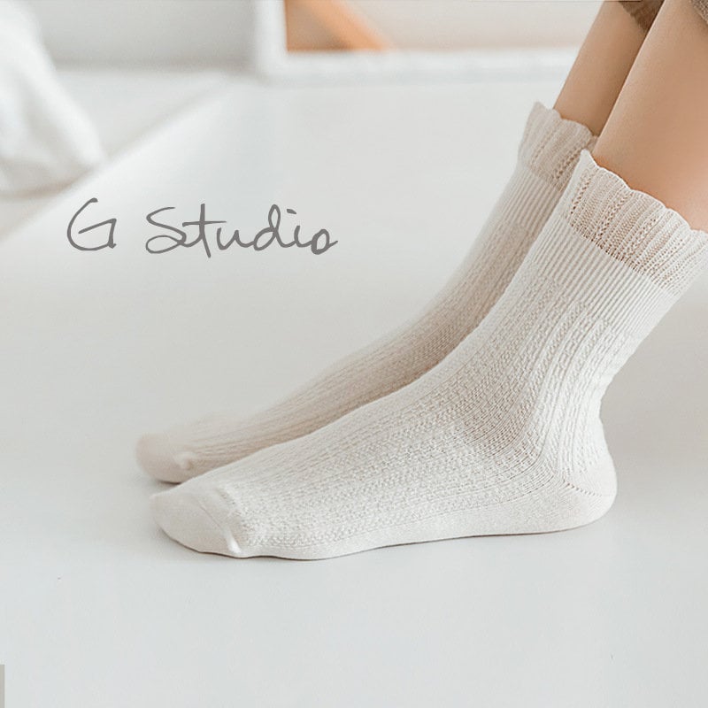 Ruffle Trim Quarter Socks For Women