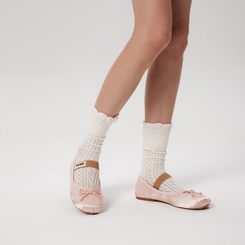 Ruffle Pointelle Knit Crew Socks For Women