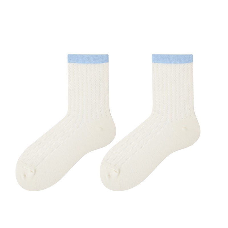 Pointelle Knit Quarter Socks For Women