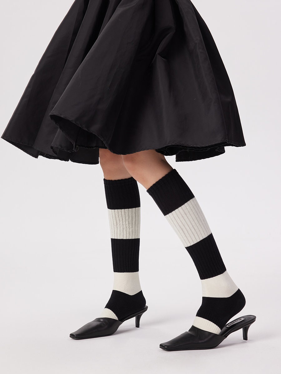 Black & White Striped Color Block Knee High Socks For Women