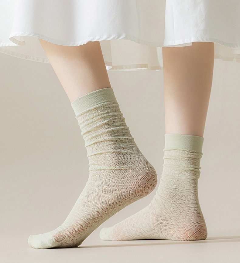Pointelle Quarter Socks For Women