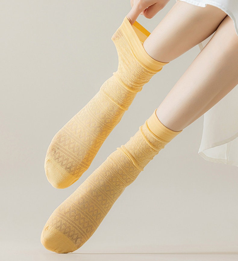Pointelle Quarter Socks For Women